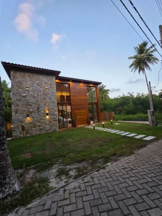Imagem casa espaçosa em condomínio para chamar de lar na Praia do Forte