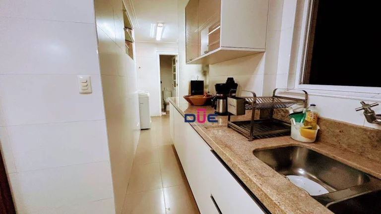 Imagem Apartamento com 3 dormitórios à venda, 170 m² por R$ 1.900.000 - Gonzaga - Santos/SP