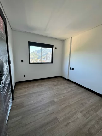 Imagem Apartamento com 1 suíte e 1 demi, 2 vagas de garagem no Bairro Fazenda em Itajaí