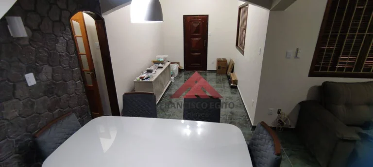 Imagem Casa com 4 dormitórios à venda, 243 m² por R$ 380.000,00 - Barreto - Niterói/RJ