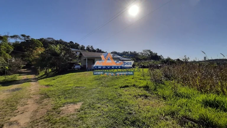 Imagem Adriano Carpes Imóveis vende terreno grande as margens da BR 101 em Balneário Piçarras.