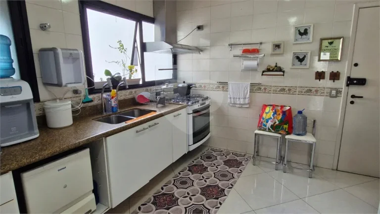 Imagem Apartamento à venda com 3 quartos, sendo 2 suítes, no condomínio Maison Royale, São Paulo - SP