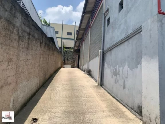 Imagem Galpão INDUSTRIAL Santana de Parnaíba - SP - Recanto Sombra do Ipê