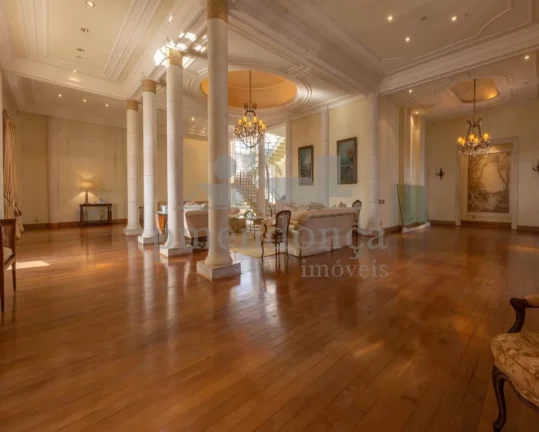 Imagem Maravilhosa Cobertura Triplex com 1200m² e vista 360 graus!