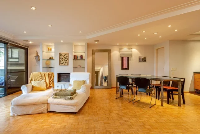 Imagem Imperdível oportunidade de investimento: Apartamento de 2 quartos na Vila Nova Conceição, São Paulo-SP com 154,00m² e 2 vagas.