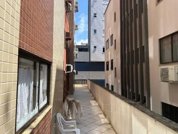 Imagem Apartamento 3 dormitórios sendo 1 suíte e 1 vaga de garagem em Meia Praia