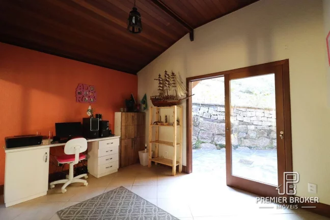 Imagem Casa à venda, 680 m² por R$ 2.900.000,00 - Cascata dos Amores - Teresópolis/RJ