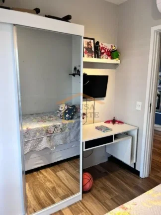 Imagem Apartamento 2 dormitórios totalmente modificado por arquiteto, sendo 1 suíte, sala para 2 ambiente...