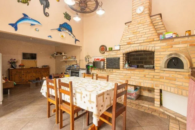 Imagem Casa com 4 dormitórios à venda, por R$ 1.425.000 - Prado Velho - Curitiba/PR