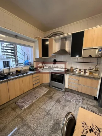 Imagem Sobrado à Venda no Jardim São Francisco, SP, 6 Dorms, 351m²