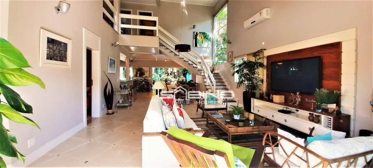 Imagem Casa para à venda na Riviera, com 5 dormitórios sendo 5 suítes, 329m² área construída 3 vagas