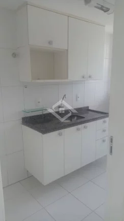 Imagem Maravilhoso Apartamento de 2 Quartos no Condomínio Enseada – Centro