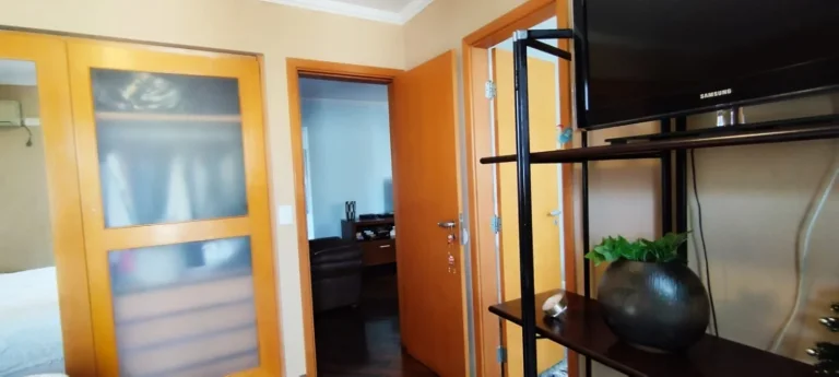 Imagem Apartamento 148 M², 3Q, 3 Suítes, 3 Salas, Hidro, 3 Banheiros, 3 Vagas, Lareira, Academia, Piscina, Churrasqueira, Quadra, Sauna, Salão de festas.