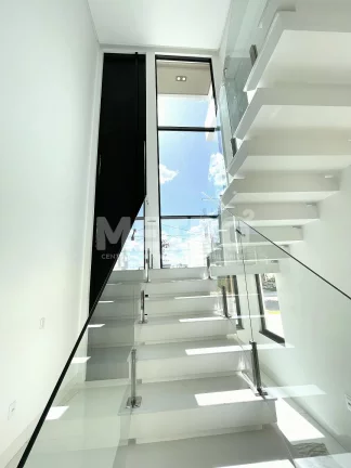 Imagem Casa à venda no Alphaville com 4 suítes, Gourmet com piscina, PETROLINA - PE