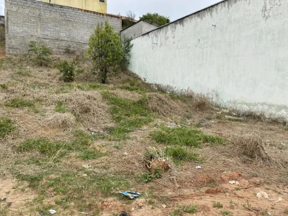Imagem Lote 200 m2 de Esquina à Venda com escritura no Bairro Nova Cidade – Barbacena