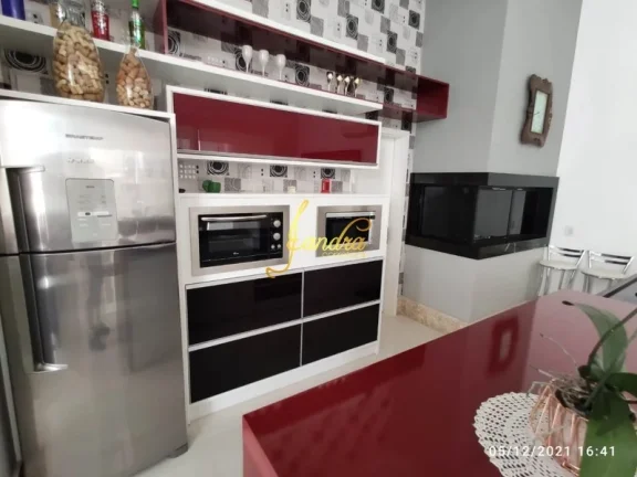 Imagem Excelente Casa no Condomínio Capão Ilhas! Estilo Contemporânea, mobiliada e decorada, composta por 03 suítes