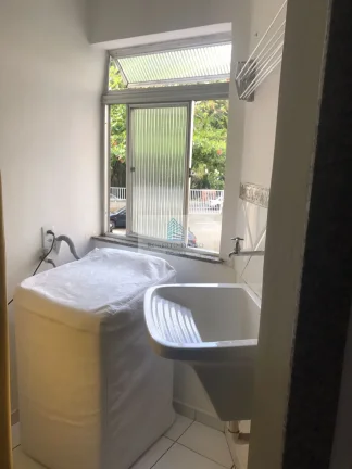Imagem Apartamento à venda no Rio de Janeiro-RJ, bairro Camorim: 2 quartos, 1 sala, 1 banheiro, 1 vaga de garagem!