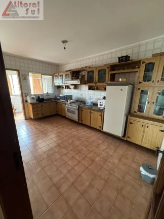Imagem Imperdível cobertura à venda em Praia Grande-SP, bairro Tupi! 3 quartos, 1 suíte, 2 salas, 2 banheiros, garagem, 185m²!