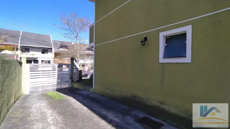 Imagem Sobrado para Venda em São José dos Pinhais, Aristocrata, 3 dormitórios, 1 suíte, 3 banheiros, 4 vagas