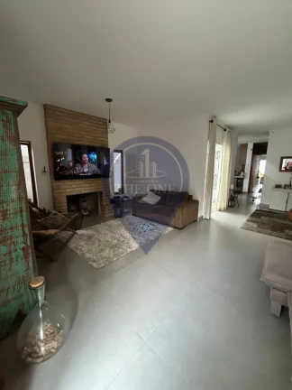 Imagem Casa de Alto Padrão para Venda ou Locação no Brooklin Paulista, São Paulo-SP: 3 Quartos, 2 Salas, 2 Banheiros, 3 Vagas, 250m².