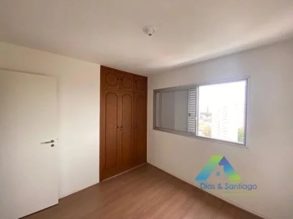 Imagem Oportunidade apartamento todo reformado com 4 dormitórios, 2 vagas a poucos minutos da estação do metro São Judas e Saúde.
