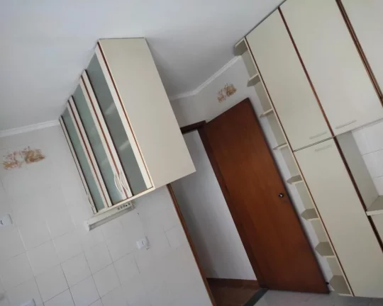 Imagem Linda casa térrea com um salão embaixo 2 dormitórios 1 suite FL55