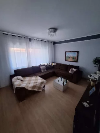 Imagem Casa a Venda Jardim Portinari, Reformada e com edícula nos fundos