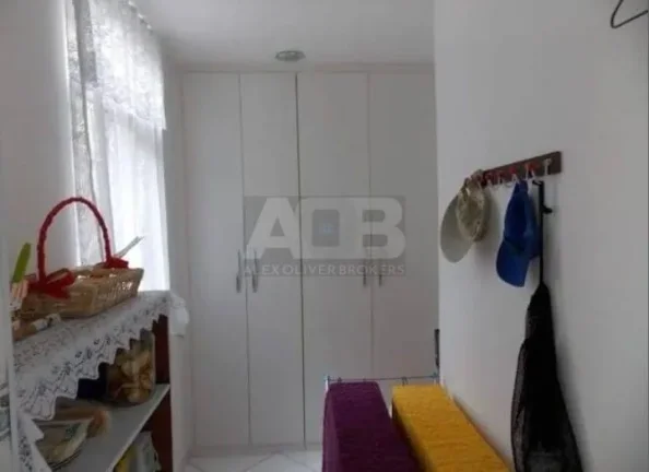 Imagem Apartamento de 3 quartos (1 suíte), em Copacabana, 92m2, 1vaga, mobiliado.