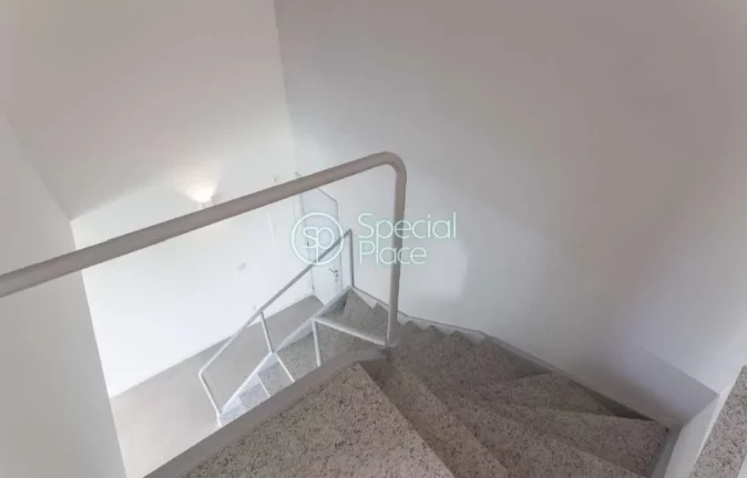 Imagem Duplex reformado em Higienópolis para venda *140m² privativos *2 suites *Closet *Cozinha americana...