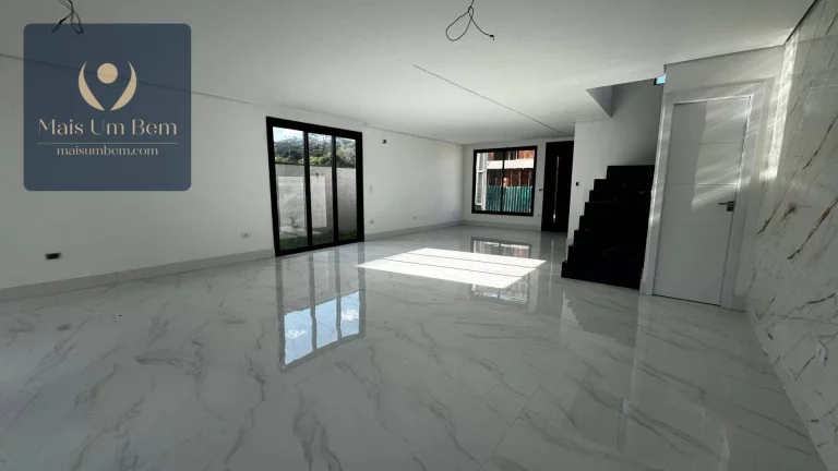 Imagem Sobrado Tríplex com Terraço em condomínio fechado com Piscina, 3 suítes, 171 m² por R$ 1.290.000 - Santa Cândida - Curitiba/PR