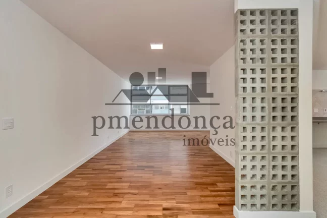 Imagem Apartamento à venda no Ed. Itapuã com 176m2, 2 quartos (1 suíte) e 1 vaga fixa.
