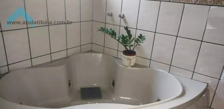 Imagem Chácara em Condomínio Fechado à Venda em Atibaia