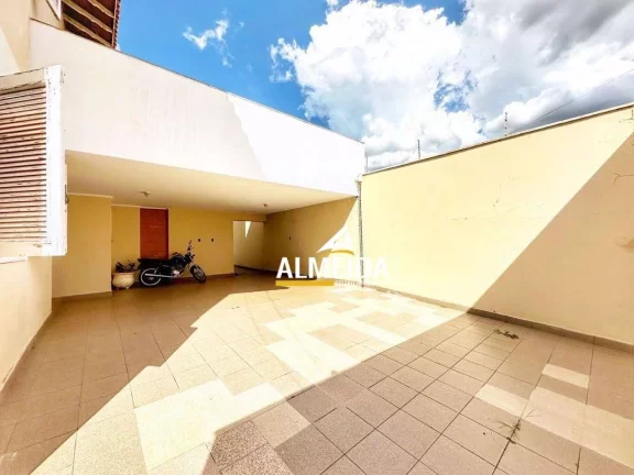 Imagem Casa com 5 dormitórios à venda, 426 m² por R$ 980.000,00 - Parque Universitário - Rio Claro/SP