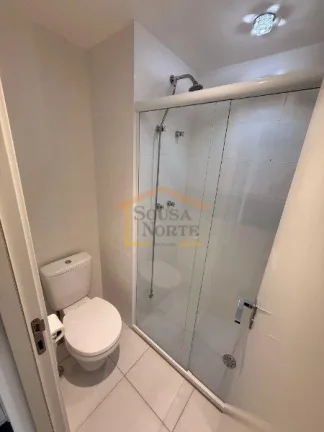 Imagem Apartamento 1 dormitório, banheiro, bem conservado e equipado com móveis planejados, sacada com fe...