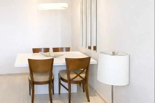 Imagem Este apartamento mobiliado está localizado em São Paulo e oferece uma excelente oportunidade para ...