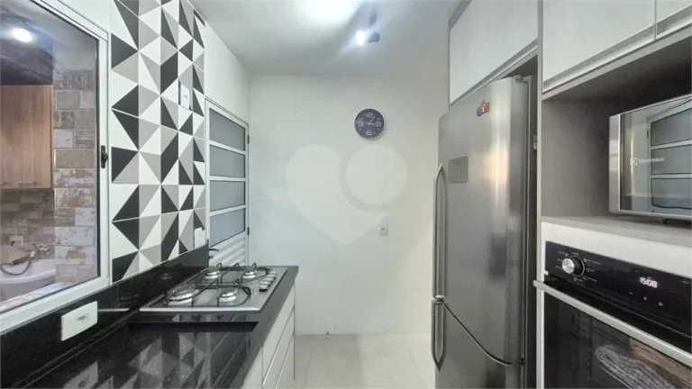 Imagem Sobrado à venda com 2 quartos, sendo 2 suítes, em Butantã, São Paulo - SP