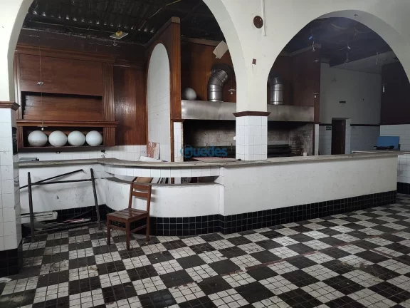 Imagem Ponto Comercial em Pacaembu, SP - 637m² à Venda por R$ 3.600.000,00