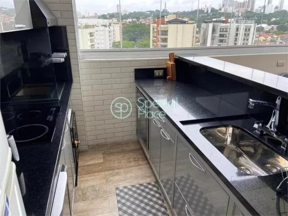 Imagem Cobertura toda reformada, com muita luz natural, piscina privativa, toda envidraçada, 3 dormitório...