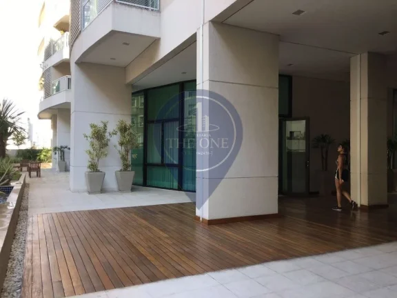 Imagem Apartamento à venda ou locação no Centro de SP: 1 quarto, 1 sala, 2 banheiros, 1 vaga de garagem, 46m² de área.