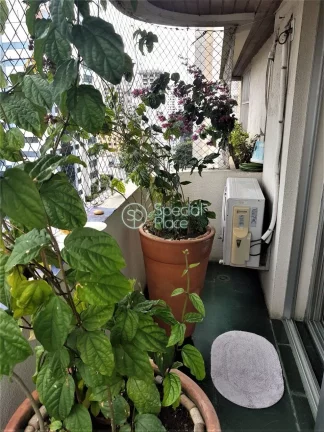 Imagem Ótimo apartamento com 199m² em Moema. Andar alto, living amplo com varanda, salas de estar, home e...