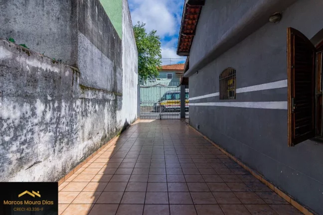 Imagem Casa no Jardim Esmeralda, 3 vagas de garagem, 4 quartos e Churrasqueira- região Rio Pequeno