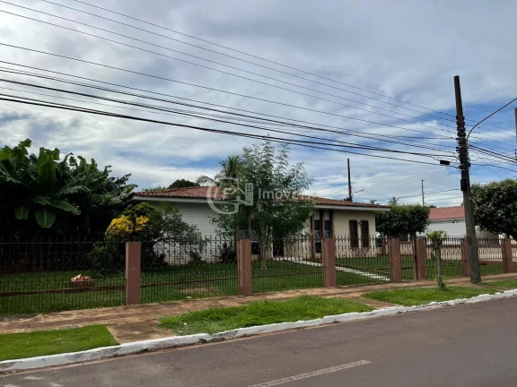 Imagem Impecável Casa à Venda na Orla Morena em Campo Grande-MS: 4 Quartos, 1 Suíte, 4 Salas, 2 Banheiros, 7 Vagas, 289,61 m²!