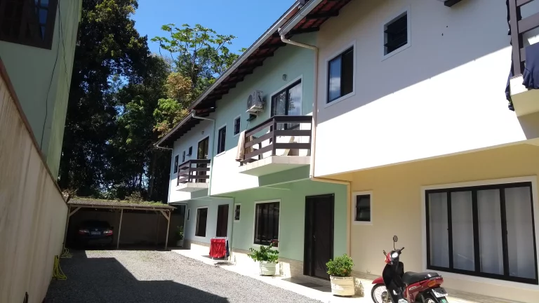 GEMINADO RESIDENCIAL em Saõ Francisco do Sul - SC, Água Branca