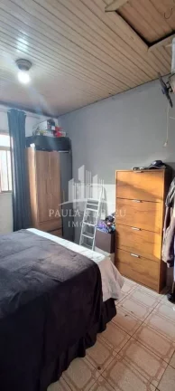 Imagem São 5 Casas 250m², 3 de 3 Cômodos e 2 de 2 Cômodos, 1 Vaga, Perto da Padaria da Globo no Jardim Zaíra, Mauá-SP