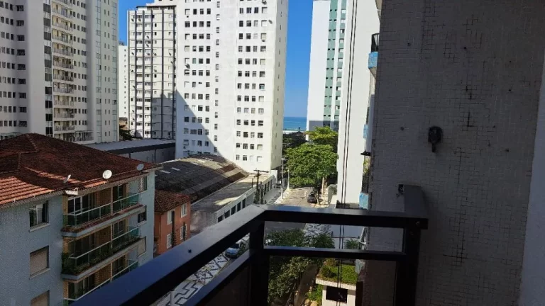 Imagem APARTAMENTO COM 3 DORMITÓRIOS, 2 VAGAS, PRÉDIO COM PISCINA E CHURRASQUEIRA.