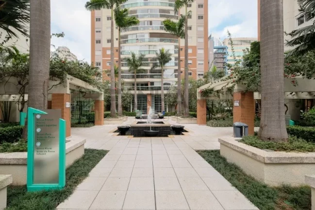 Imagem Apartamento à venda na Vila Olímpia, São Paulo-SP: 3 quartos, 3 suítes, 3 salas, 5 banheiros, 3 vagas de garagem, 125m².