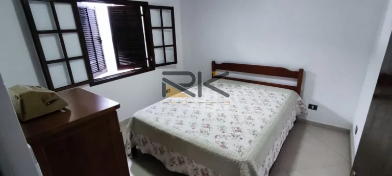 Imagem CASA SOBRADO A VENDA NO ITAGUÁ COM 3 SUÍTES,1 BANHEIRO SOCIAL,3 VAGAS DE GARAGEM,CASA DE CASEIRO