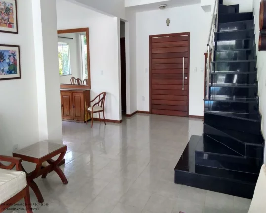 Imagem Casa de luxo em condomínio à venda em Busca Vida, Camaçari-BA: 4 quartos, 4 suítes, 2 salas, 2 banheiros, 4 vagas, 450m².