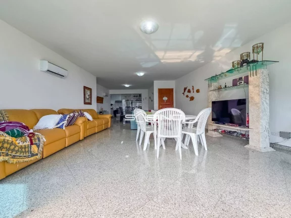 Imagem Belíssimo Apartamento Pé na Areia Fontal para Locação, com 4 suítes, com 186,79m² de área útil 2 vagas