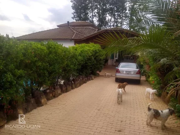 Imagem "Chácara dos Sonhos em Atibaia: Luxo, Conforto e Segurança por um Preço Irresistível!"